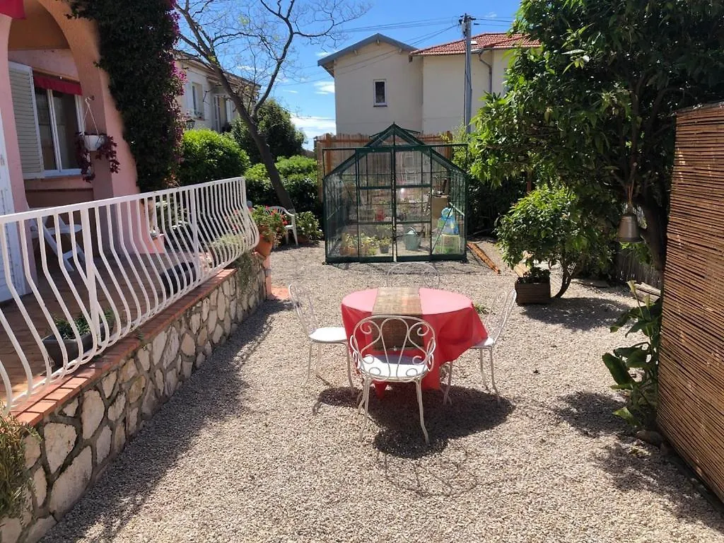 Rez De Jardin Villa Cagnes Sur Mer. 0*, Cagnes-sur-Mer France
